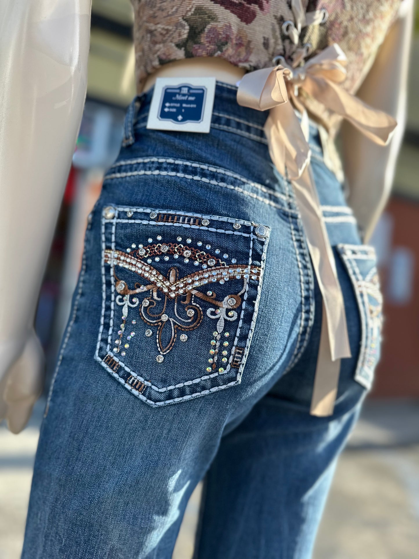 06 Bootcut Jeans
