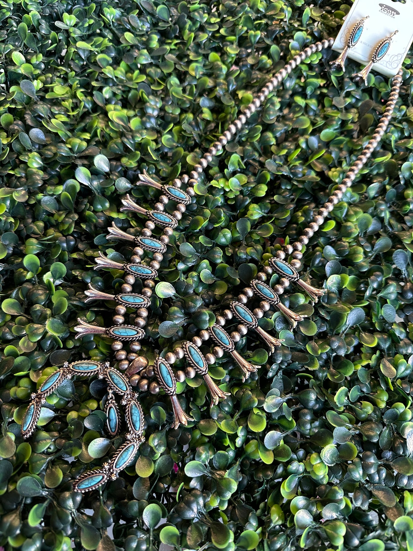 Turquoise necklace and earrings set