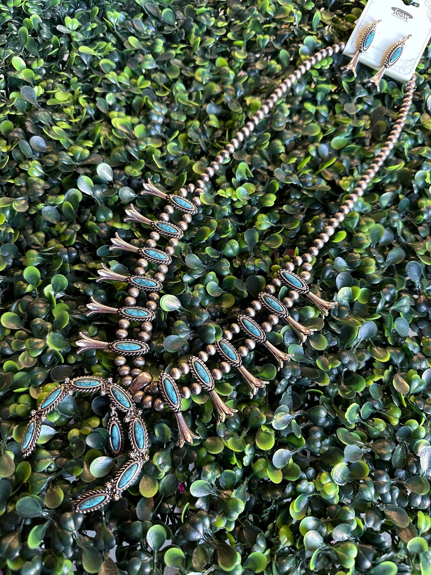 Turquoise necklace and earrings set