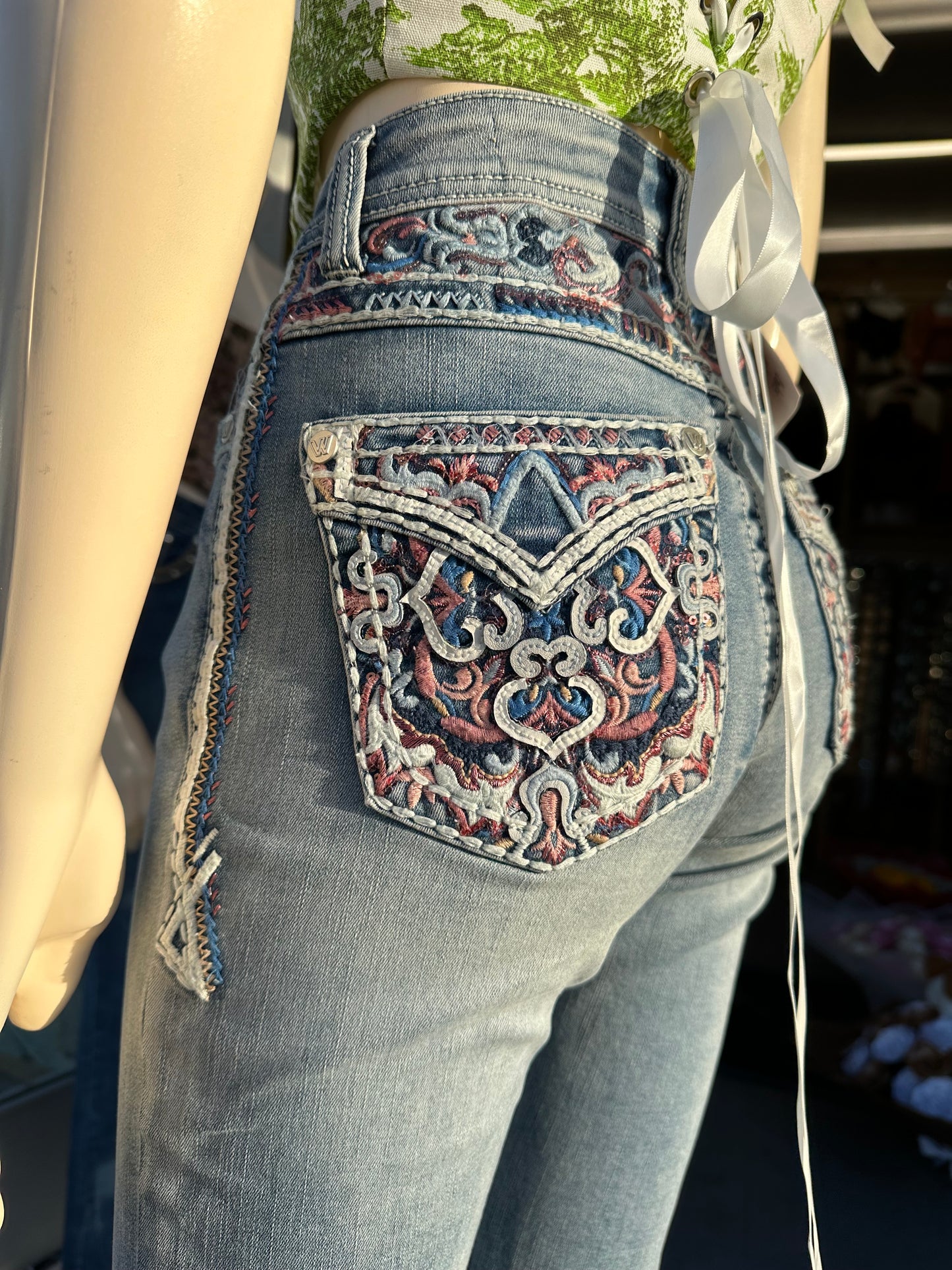 05 Bootcut Jeans