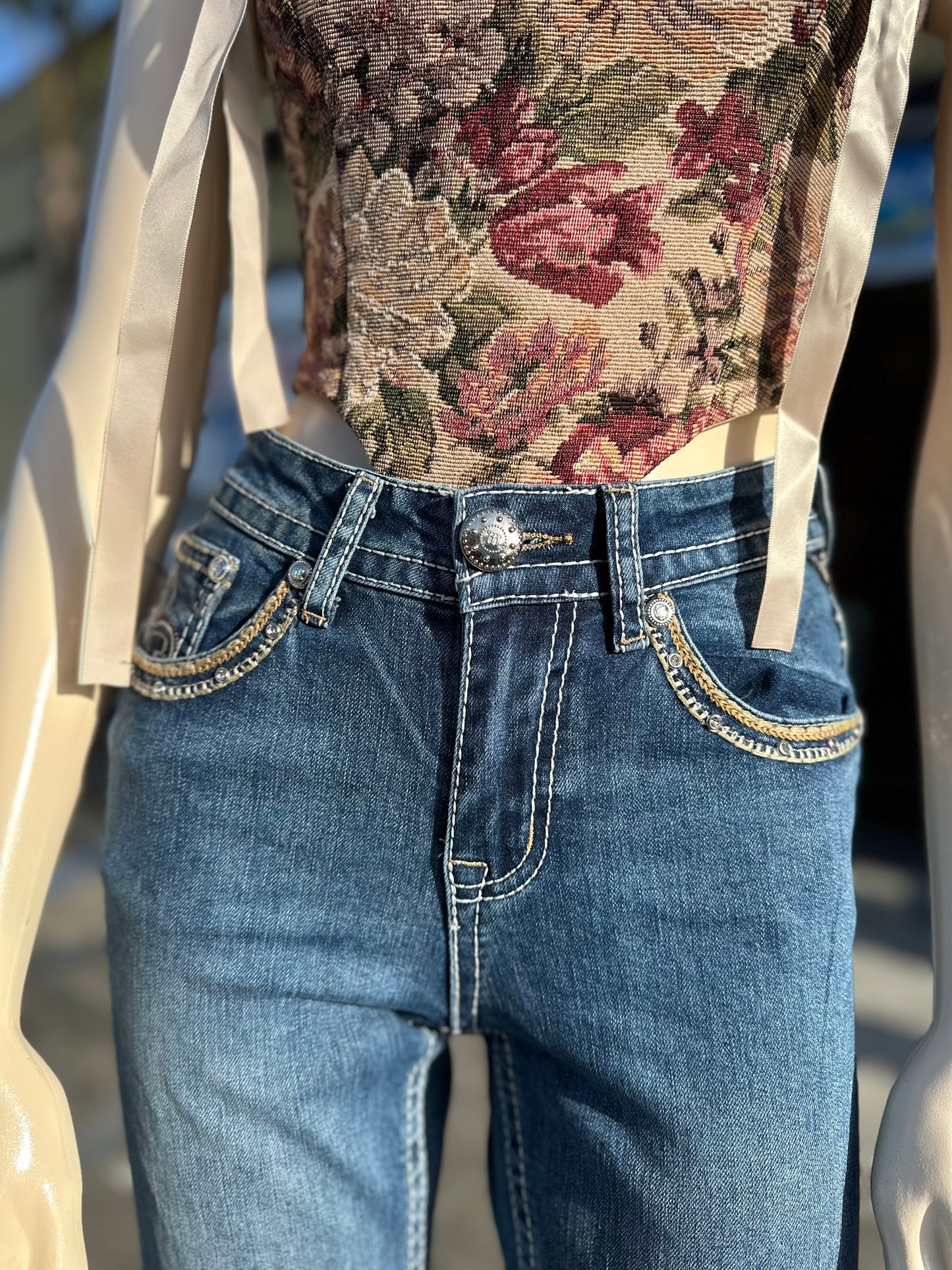 06 Bootcut Jeans