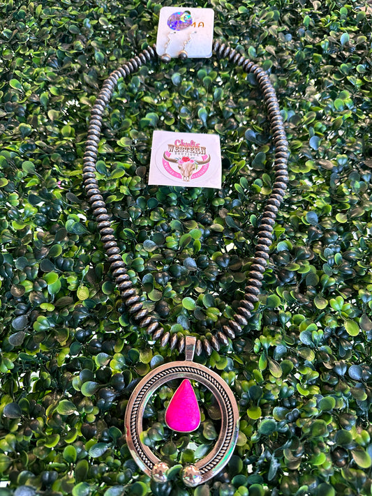 Hot pink 💕Necklace and earrings set