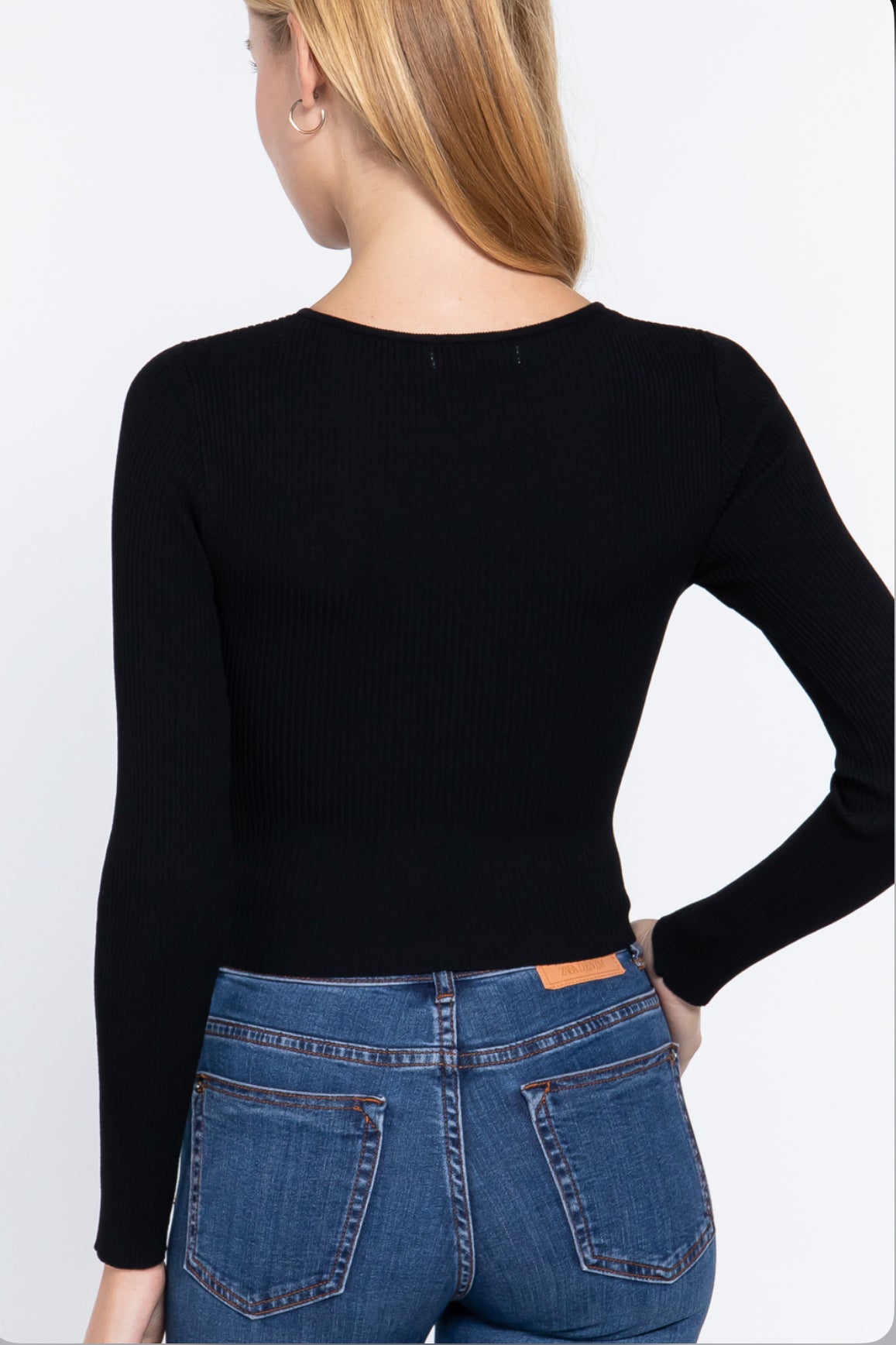 LONG SLV CREW NECK LACE UP TOP