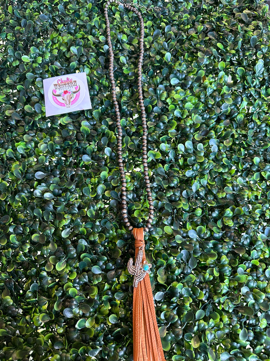 Cactus long Pearl necklace