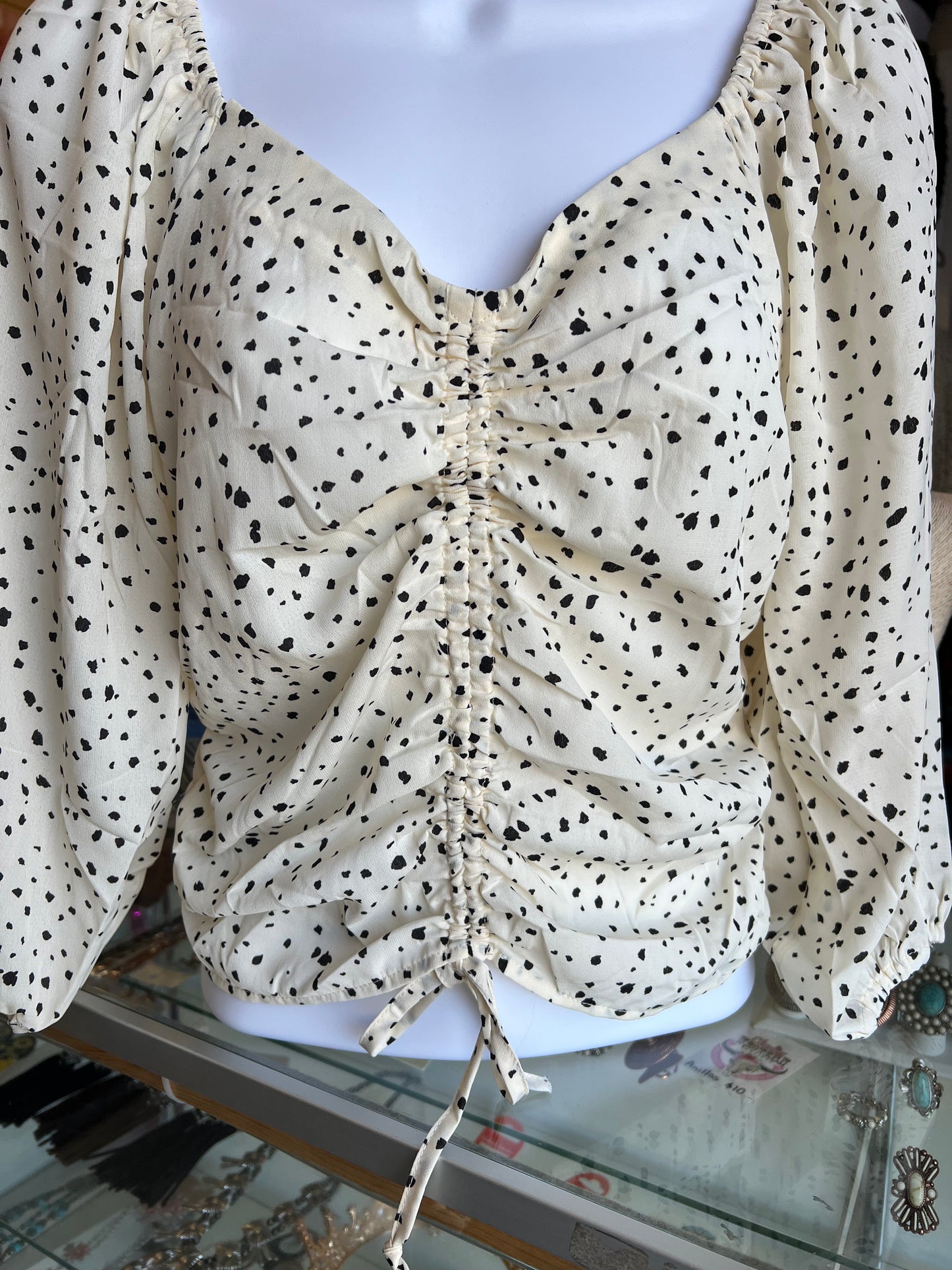 Jessy Ivory Blouse