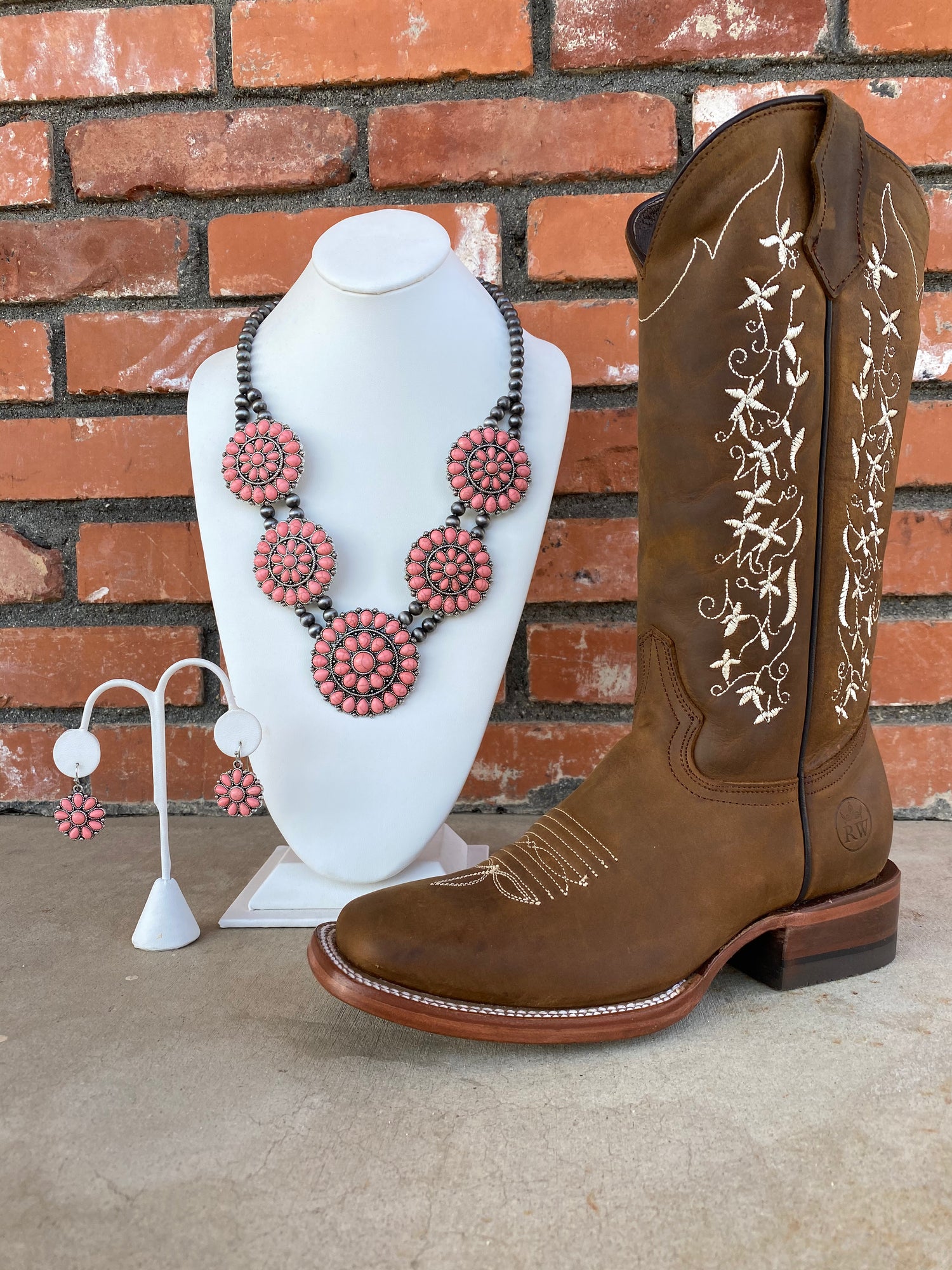 Western accessories