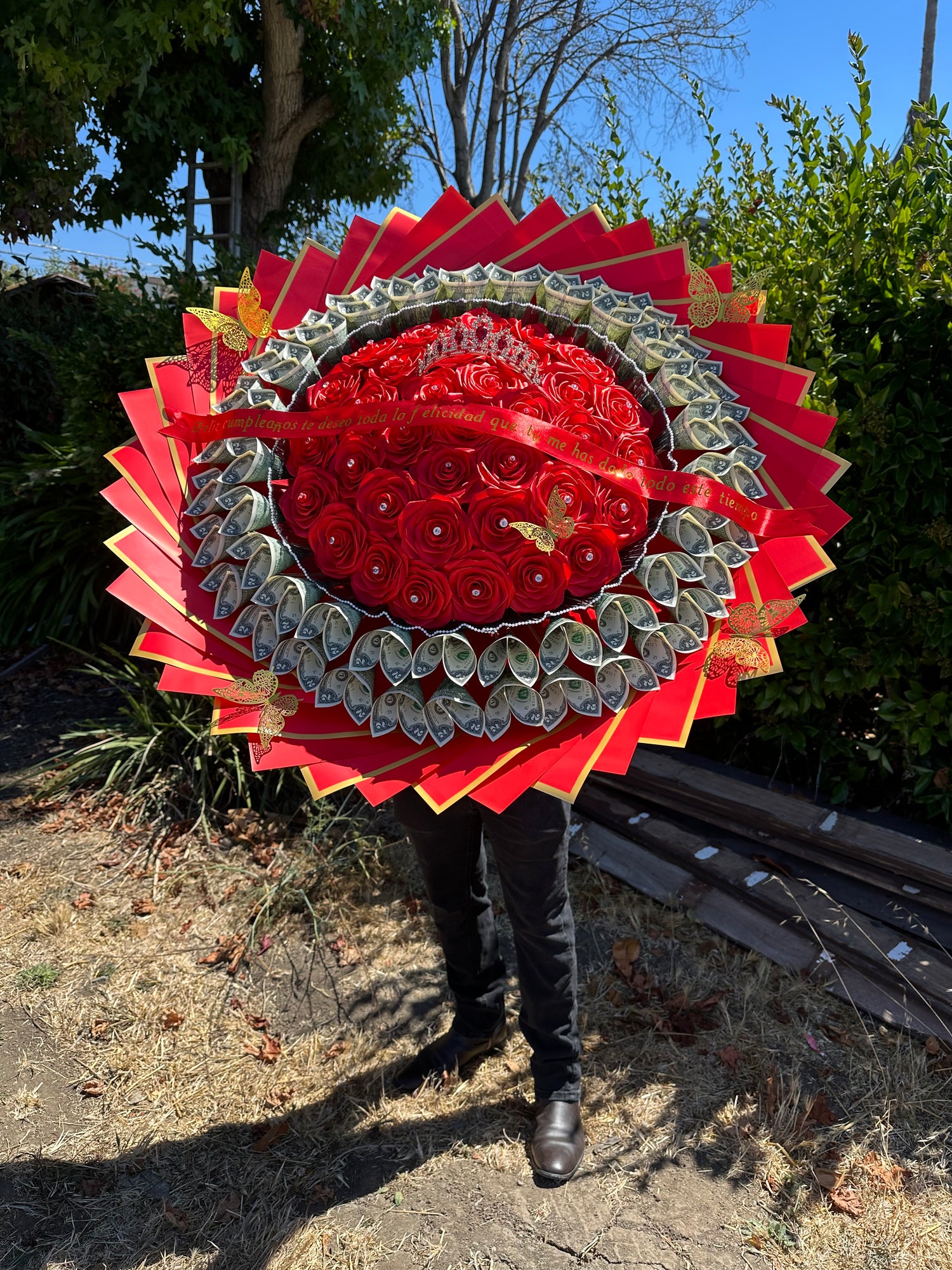 BOUQUETS BY CHULIS 🌹