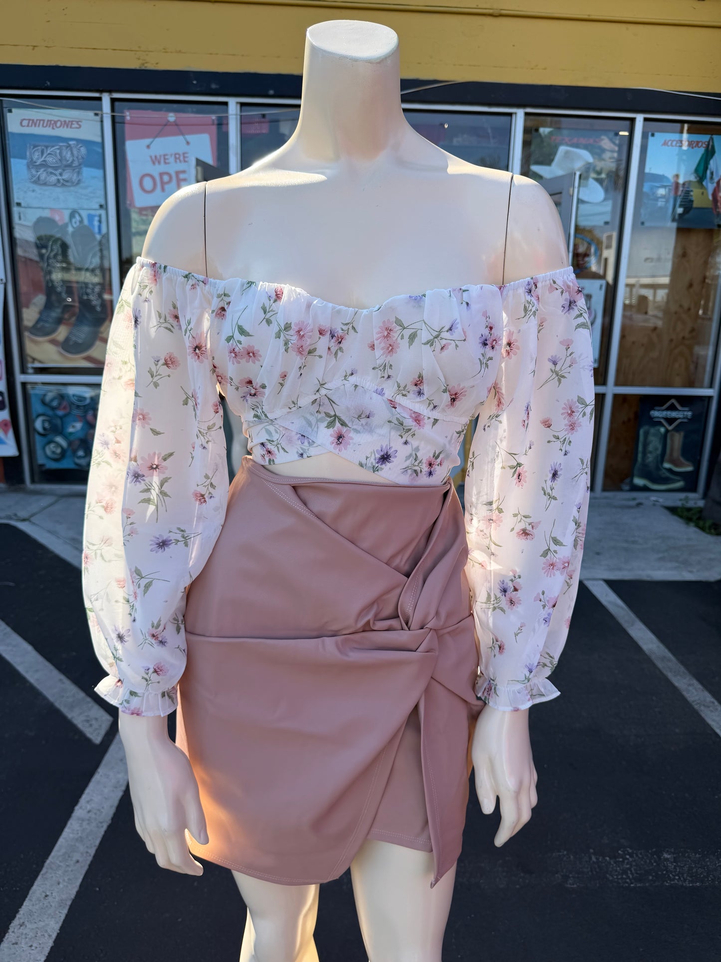 Catalina floral top 🌸