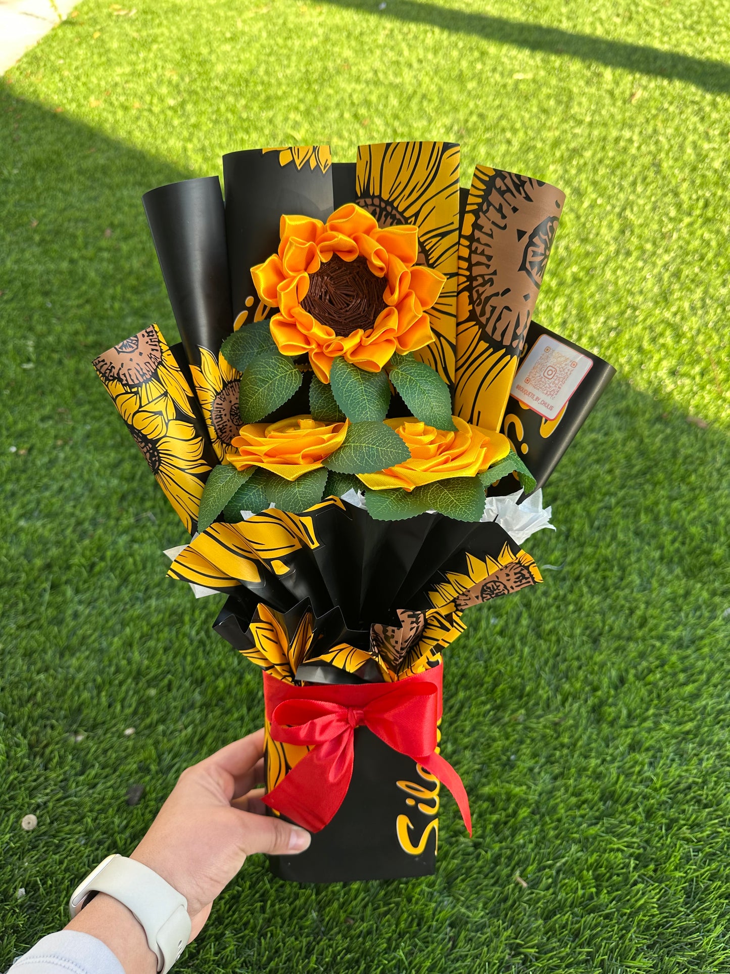Girasol y rosas 🌻