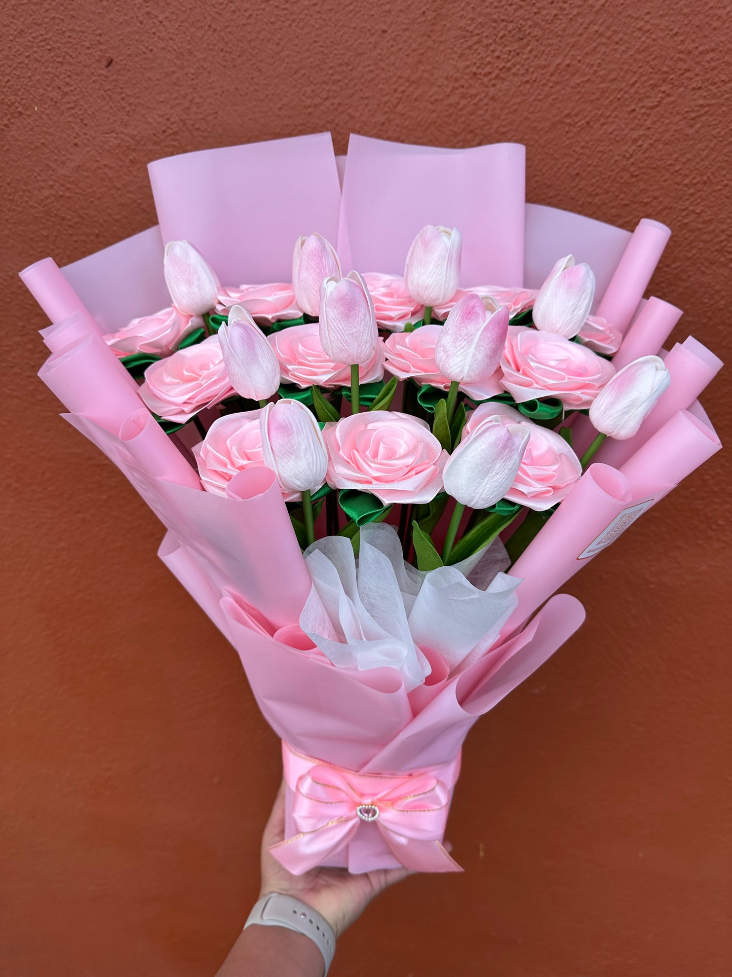 Ramo de rosas y tulipanes eternas 🌷