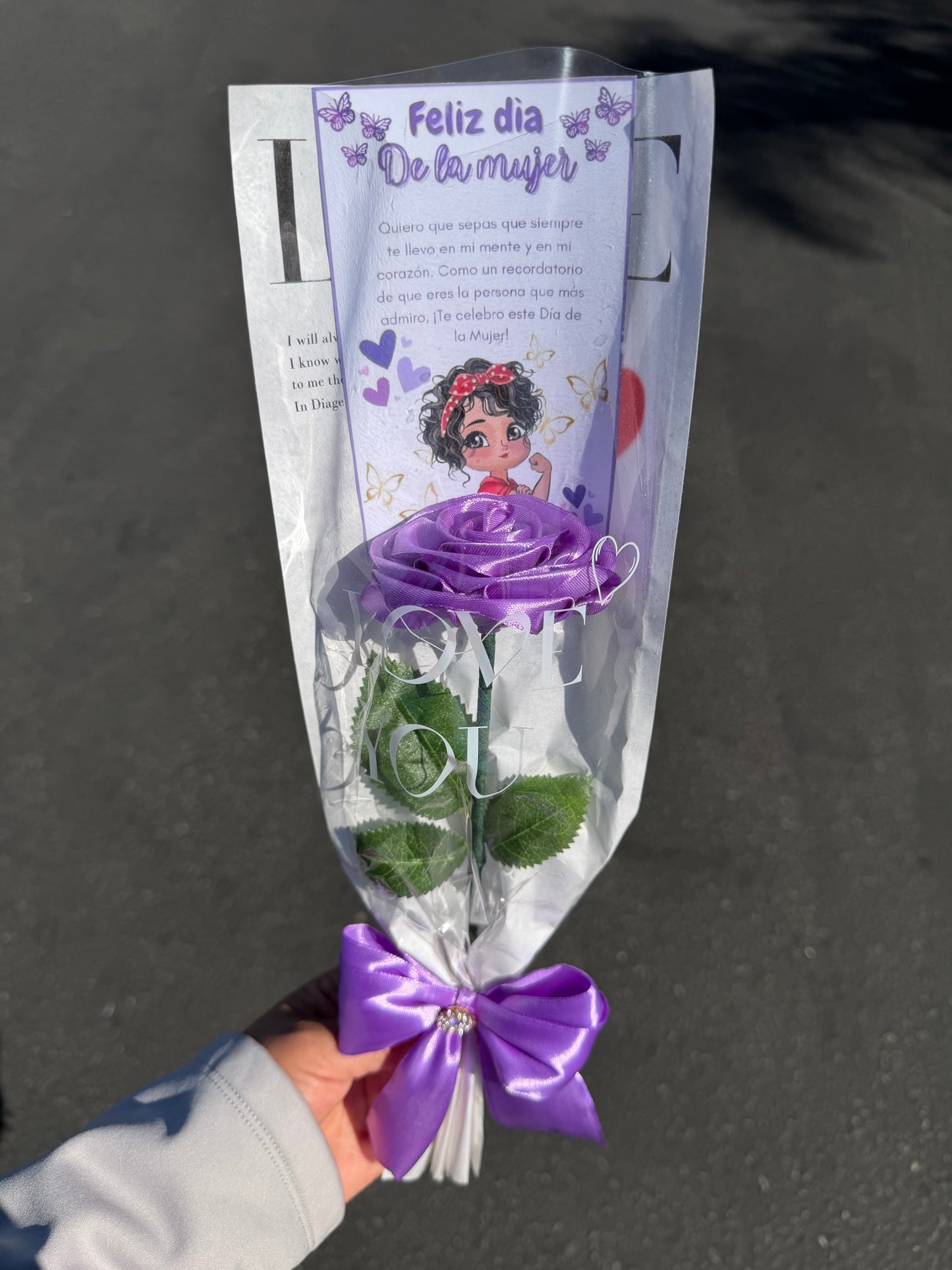 Rosa individual con tarjeta personalizada