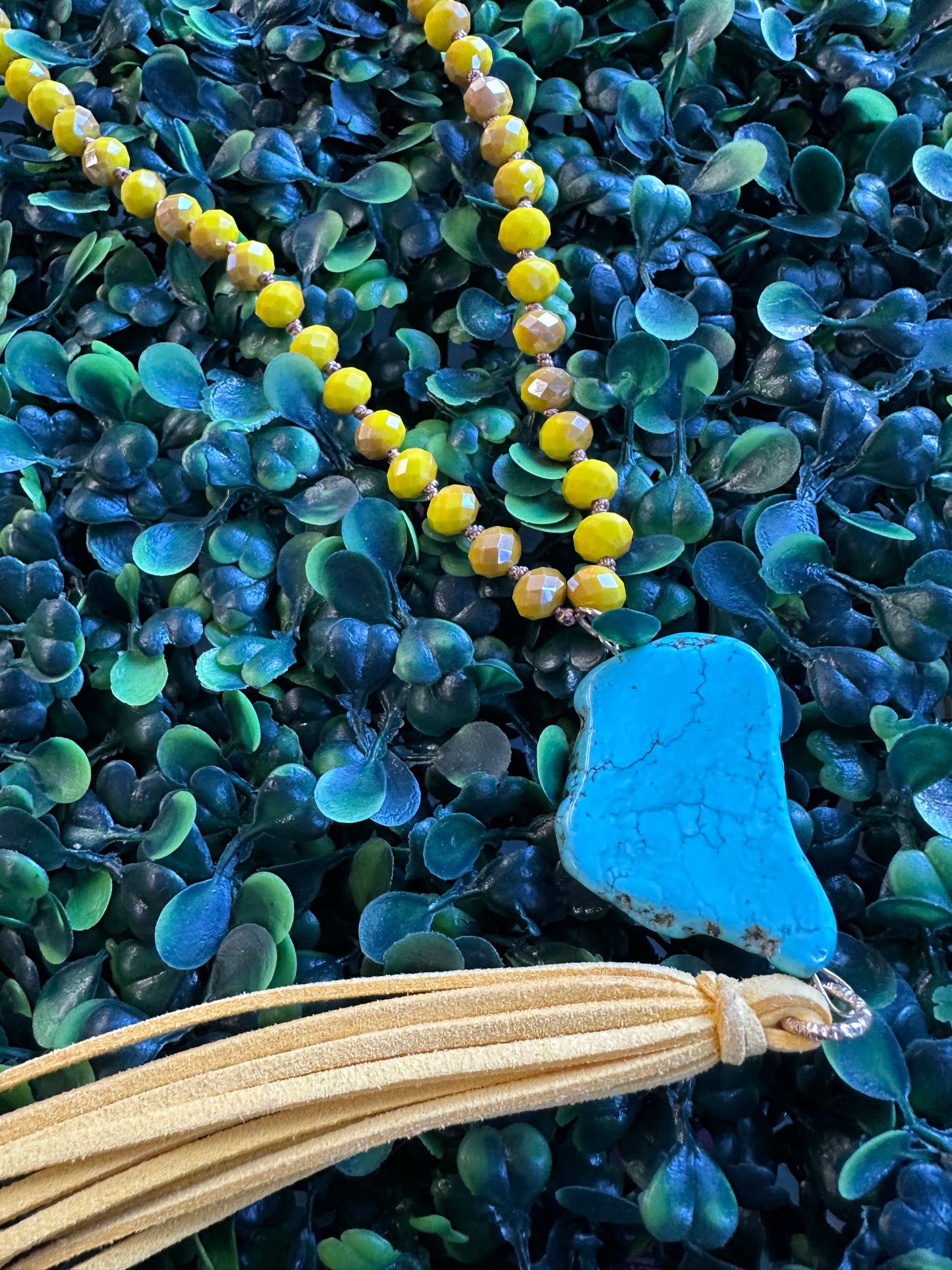 Yellow pearl necklace with earrings set